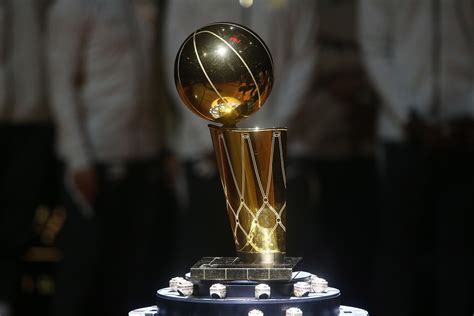 Watch: Larry O'Brien trophy arrives at Ball Arena